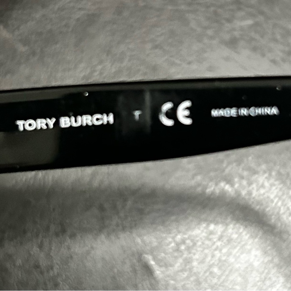 Tory Burch Prescription Glasses with Orange Case - Picture 4 of 5